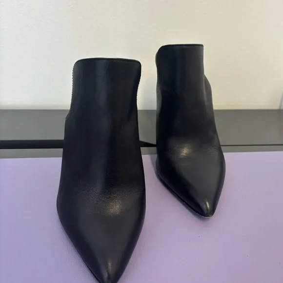 Aldo Black and Snake Pattern Mules - Picture 3 of 5